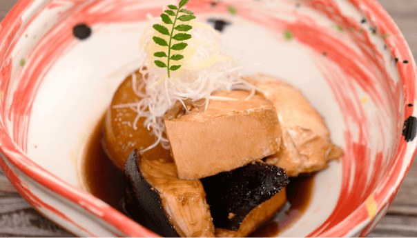 ぶりのあら炊き　Simmered Yellowtail